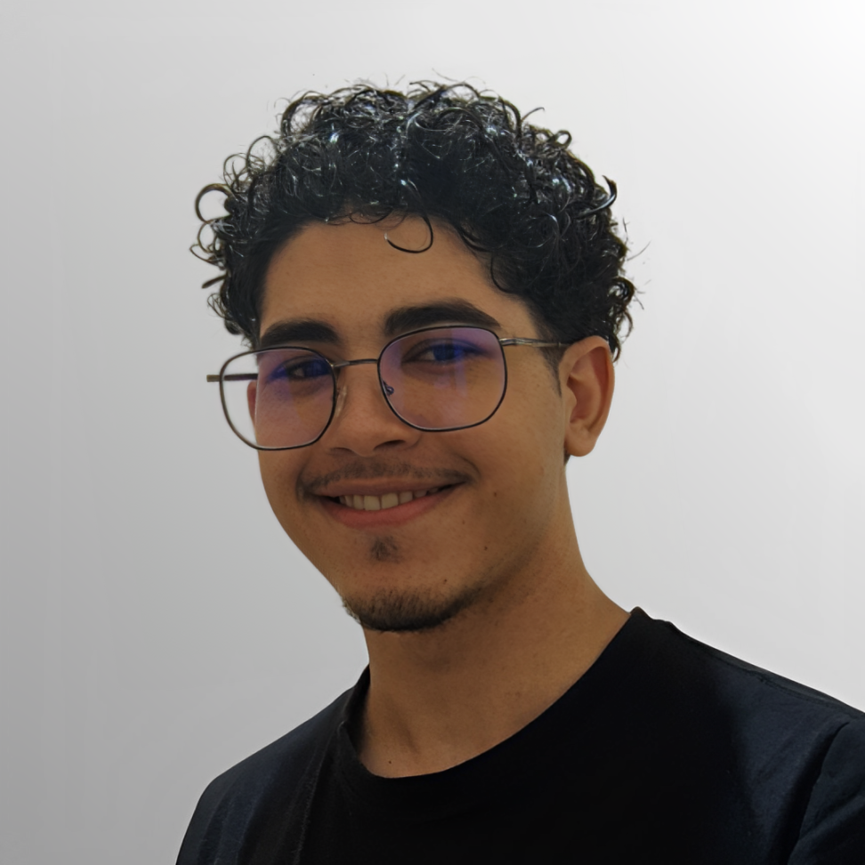 Foto do rosto do desenvolvedor Renan Mercês